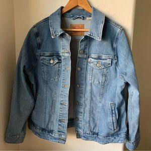 Womens Levi's Trucker Stretch Denim Jacket, 1X
